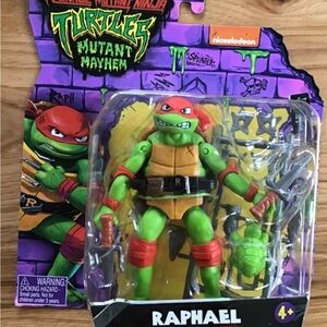 Nickelodeon TMNT Raphael Figure with Red and Green